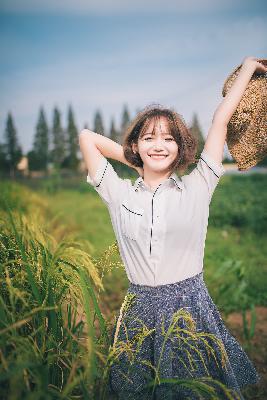 蜜丝婷大草莓和小草莓对比